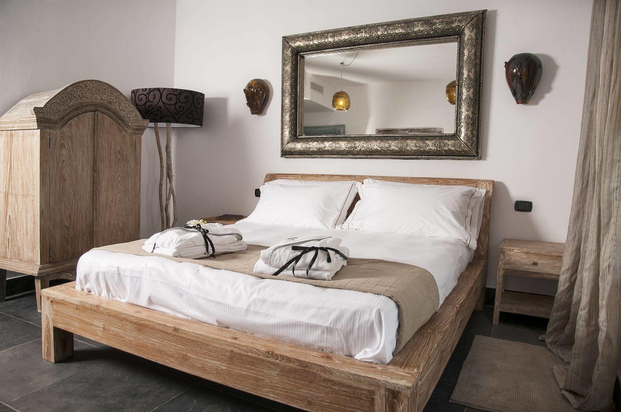 Bed and Breakfast Seven Maze Charming House Барі Екстер'єр фото